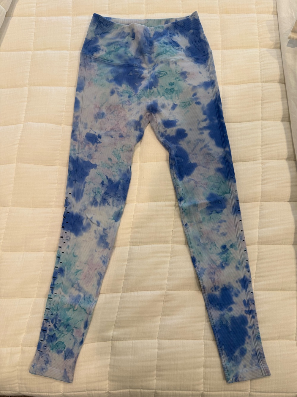 Spiritual gangster Tie-Dye Blue Active Leggings w/cut outs